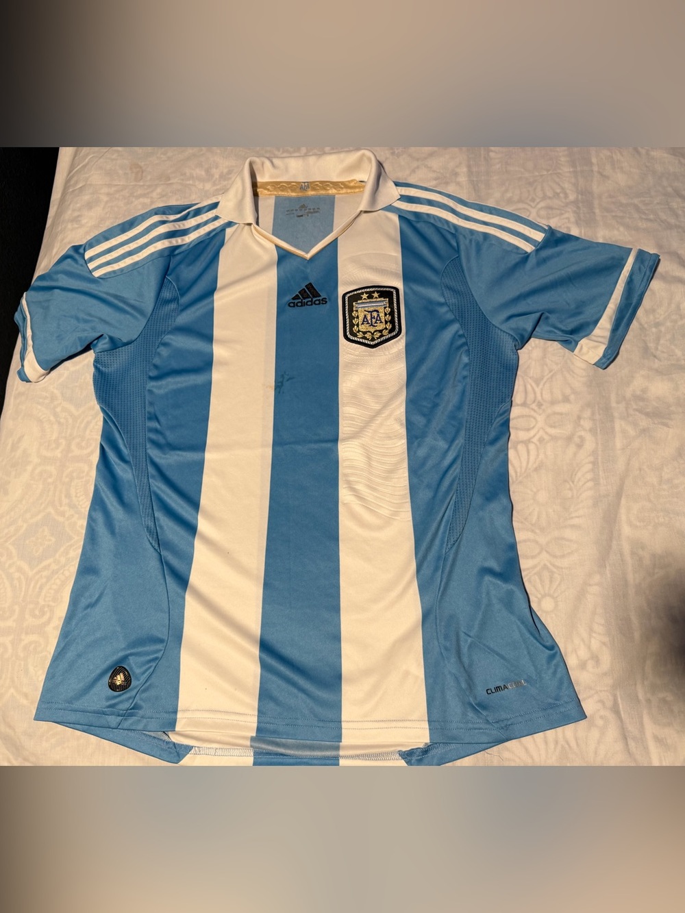 adidas 2011/2013 Argentina home men’s Soccer Jersey size L made in Argentina